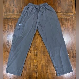 Mobb Scrubs For Nurse / Doctor / Work Size Large Poly / Cotton Men’s Grey Color